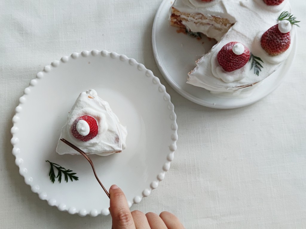 打翻五味瓶。。。: 草莓慕丝蛋糕, image size:1024x768